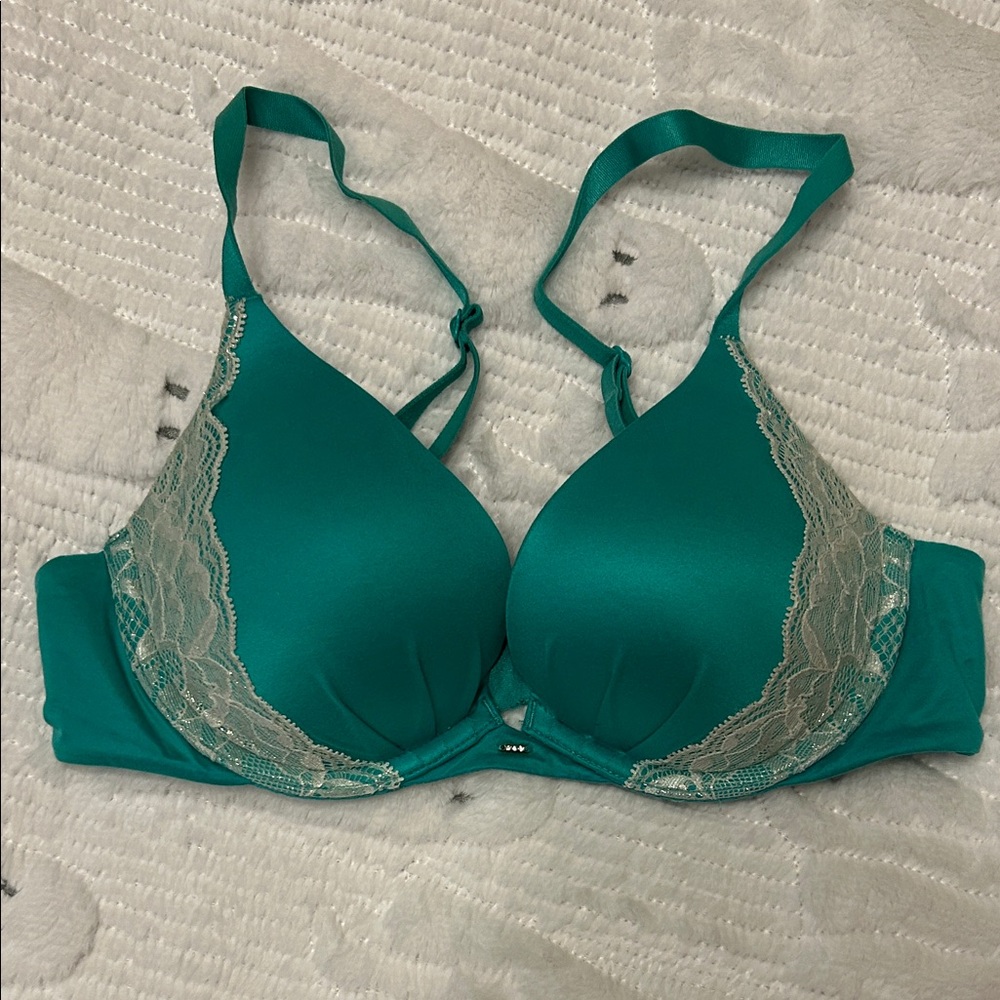 Victoria's Secret Fabulous Teal and Cream Lace Bra